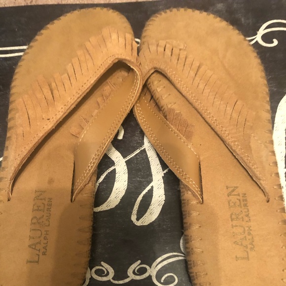 Flats - Picture 4 of 6